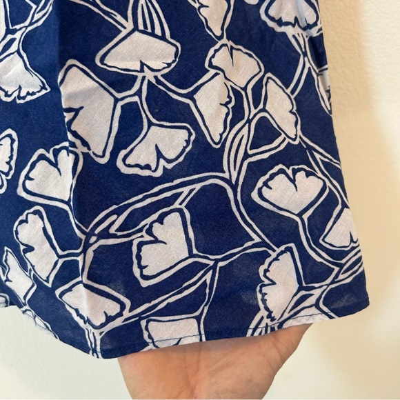 Banana Republic Ruffle Sleeve Scoop Neck Top Size Small in Blue Floral Print - Picture 4 of 10